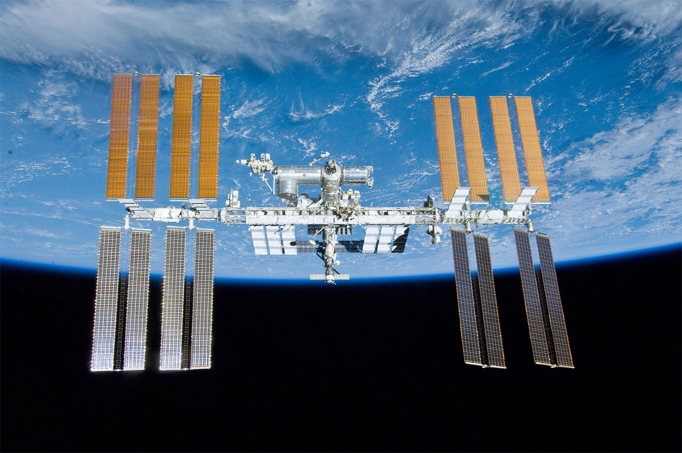 La Estación Espacial Internacional, en órbita alrededor de la Tierra (NASA)